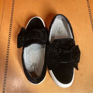 Nine West Nwonosha Velvet Bow Shoes 7 1/2